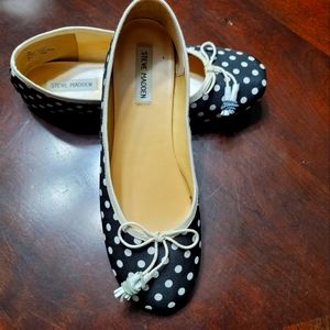 Steve Madden size 10 polka dot flats